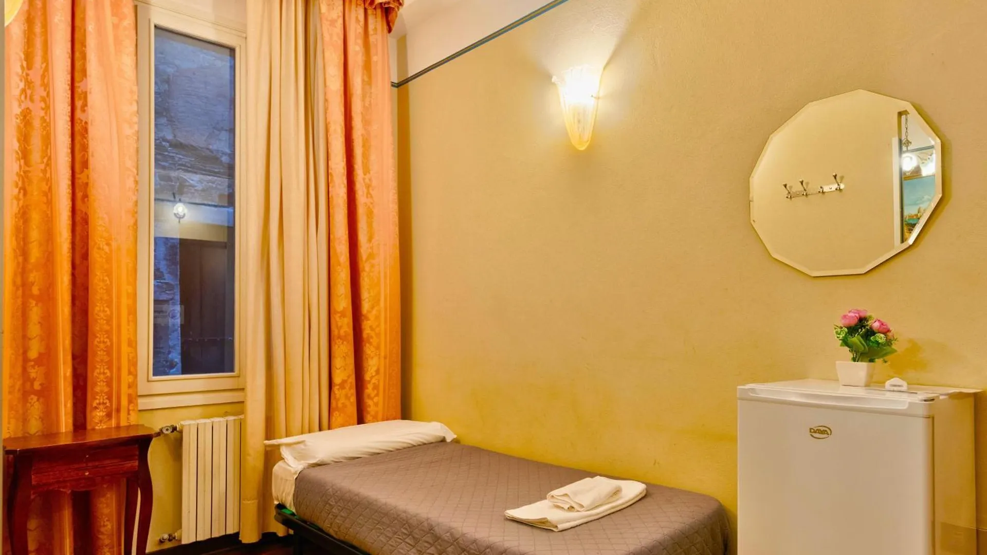 Apartment Joy Rialto Rooms Venice
