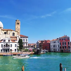 Zen Grand Canal Alloggio in famiglia